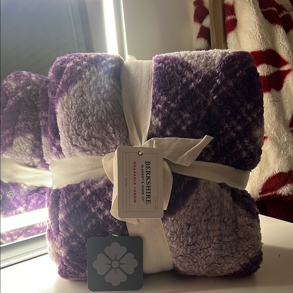 Berkshire Lavender Plush Throw